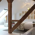 Maison Mouche Pensión 4*