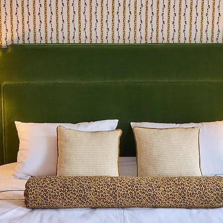 招待所 Maison Mouche 4*