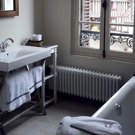Maison Mouche 4*