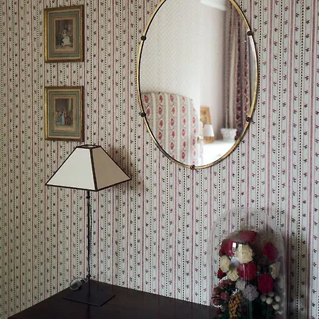 Maison Mouche 招待所 4*