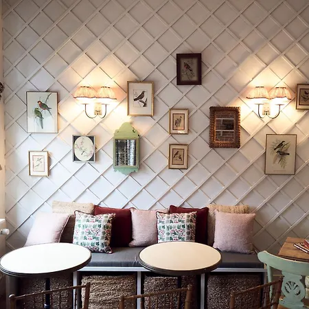 Maison Mouche 招待所 4*