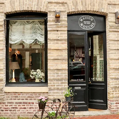 招待所 Maison Mouche
