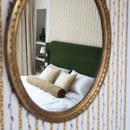 招待所 Maison Mouche 4*