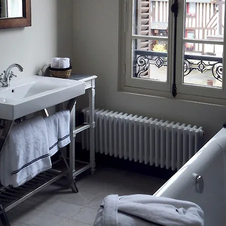 招待所 Maison Mouche