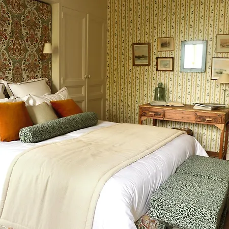 招待所 Maison Mouche 4*