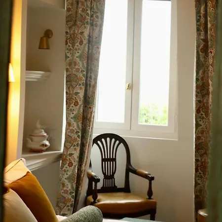 Maison Mouche 招待所